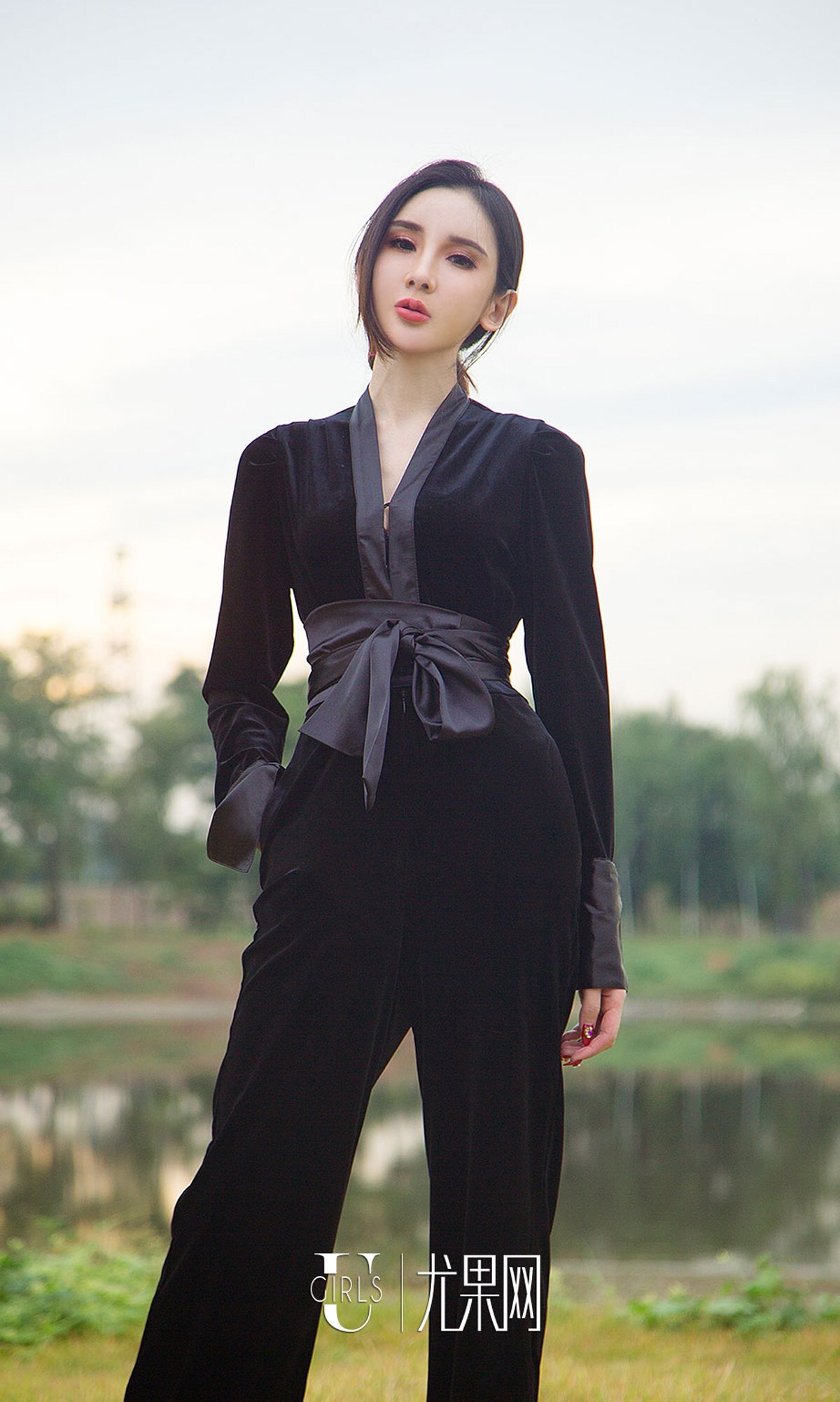 [爱尤物]2018APP NO.1238 阿依努尔瓦娅一优雅冷美人